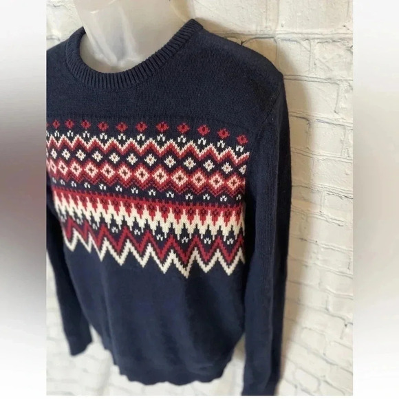 Old Navy Men’s M Navy Blue & Red Fair Isle Christmas Holiday Knit Sweater wool - Picture 3 of 11